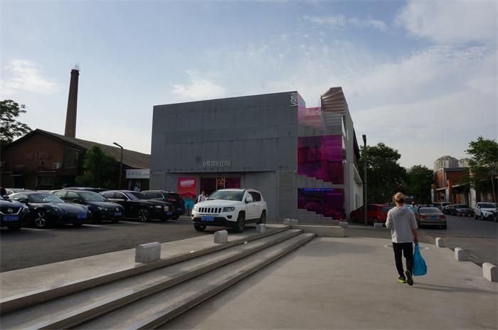 北京798一個從【舊廠房創(chuàng)意出來的藝術區(qū)】(圖16)