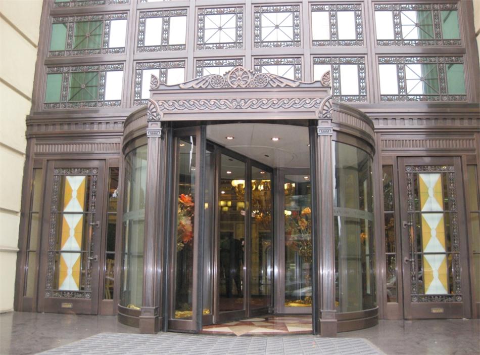 銅門設(shè)計(jì)：體現(xiàn)并映射銅文化之內(nèi)涵！(圖1)